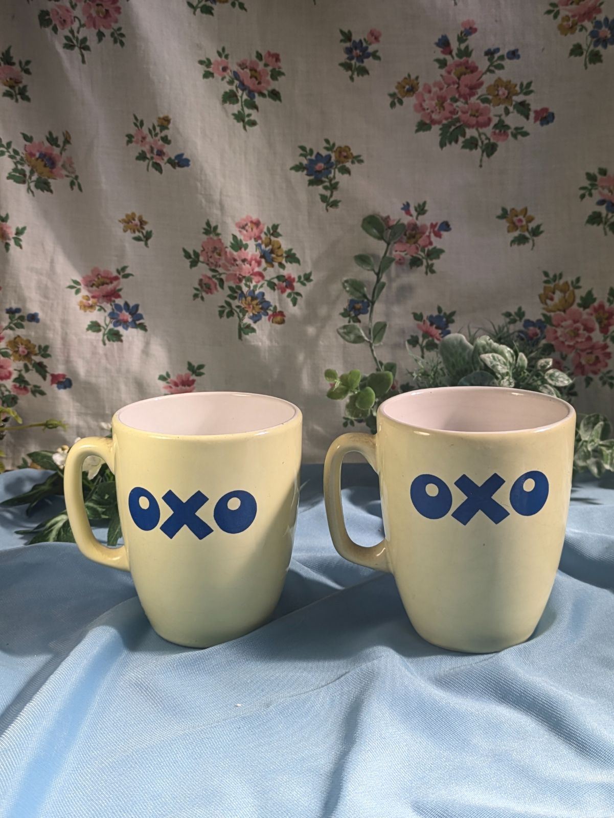 イギリス ヴィンテージ oxo マグカップ ペア イエロー - メルカリ