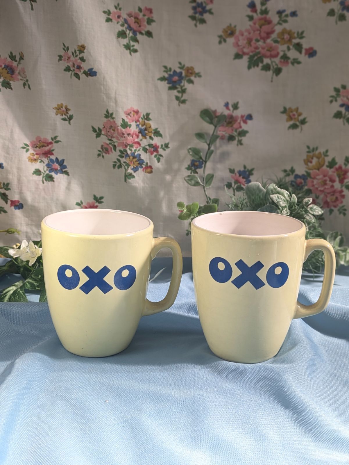 イギリス ヴィンテージ oxo マグカップ ペア イエロー - メルカリ