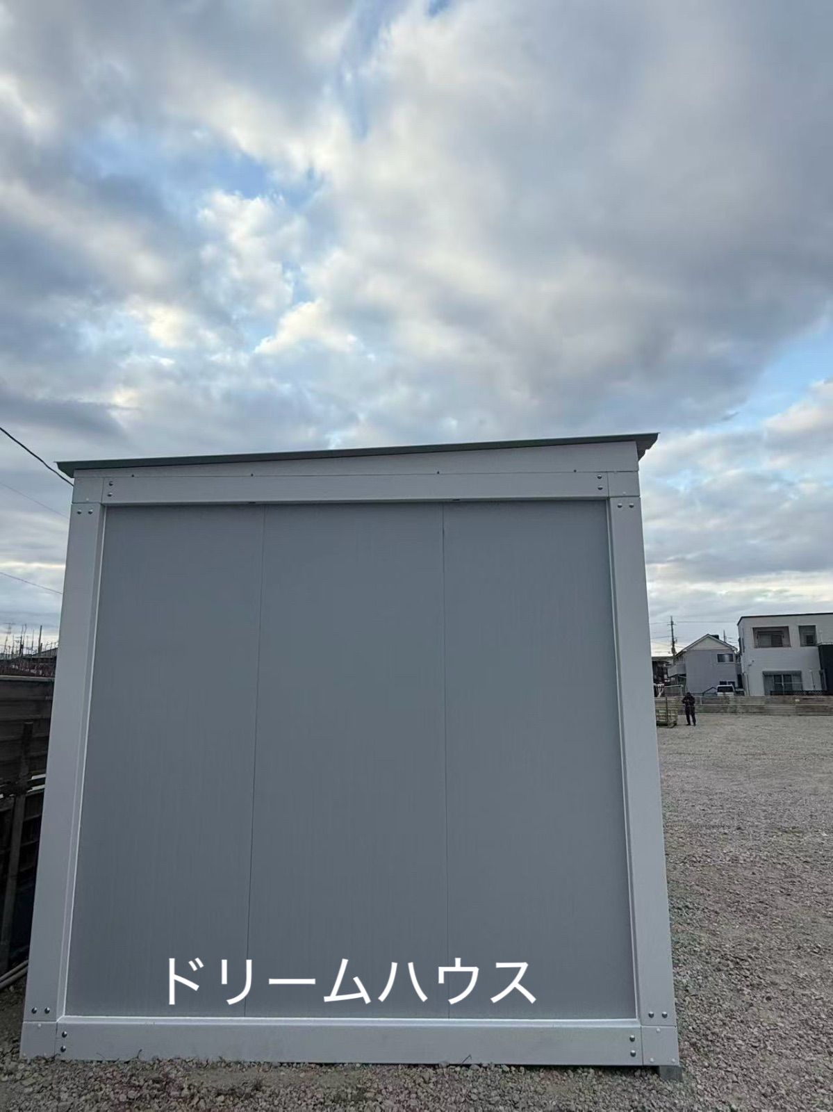 3x6x2.8m勾配屋根プレハブ仮設 倉庫 事務所 物置 現場 - メルカリ