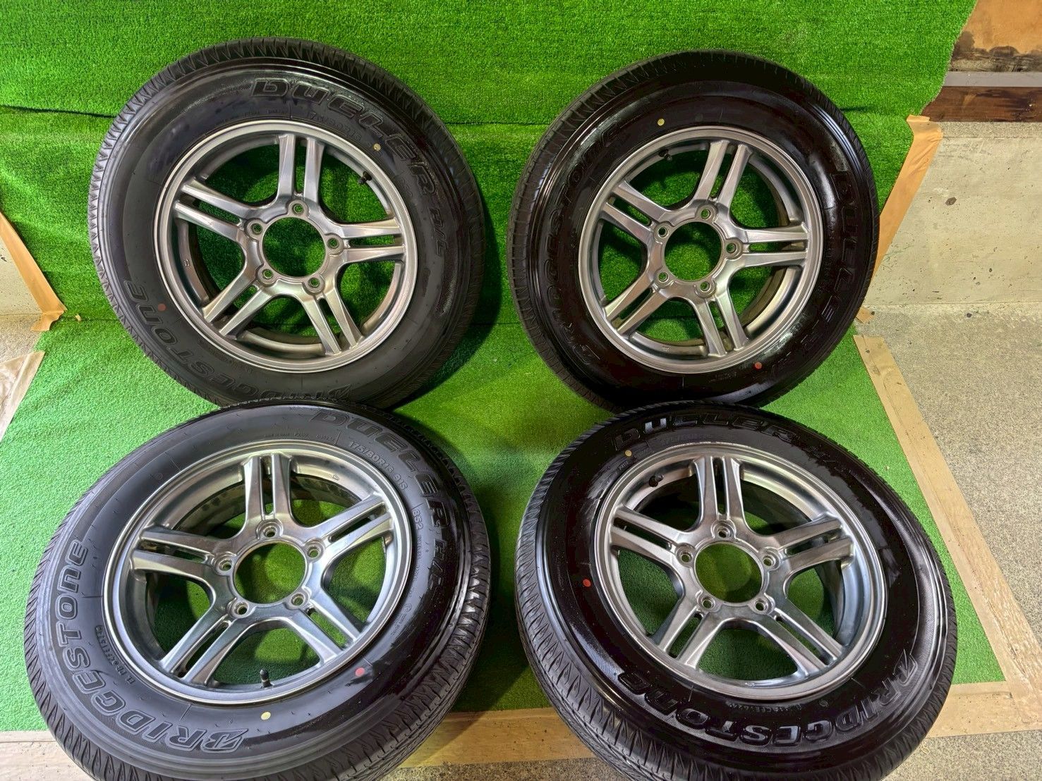 スズキ ジムニー JB23W ノーマルタイヤ純正ホイールセット 175/80R16 