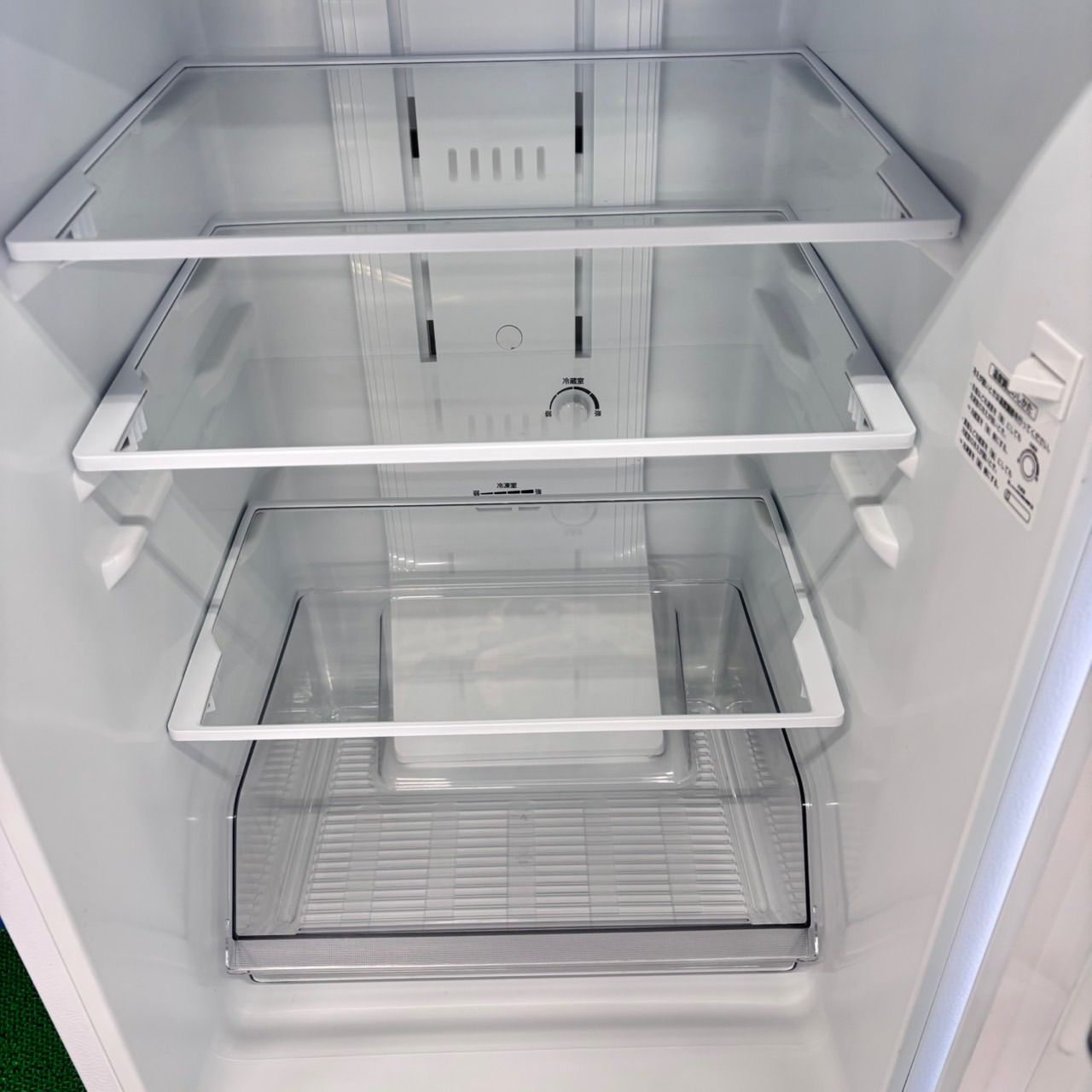 730 TOSHIBA ホワイトカラー 冷蔵庫 153L 100L強 小型 一人暮らし 2