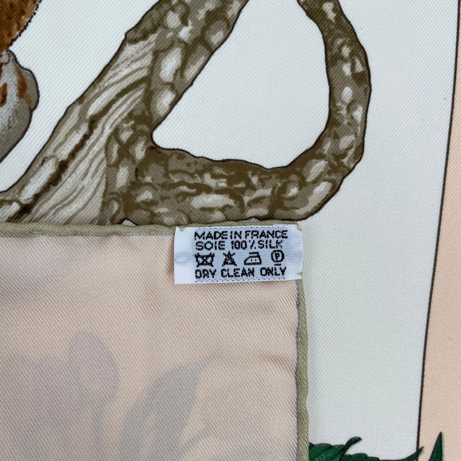 極美品 HERMES エルメス スカーフ シルク100％ カレ90 AU COEUR DES