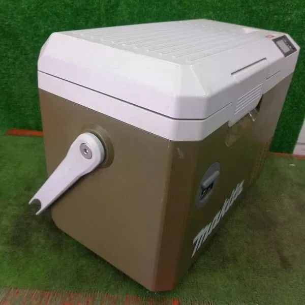 中古】マキタ CW003GZO 充電式保冷温庫【野田愛宕店】 - メルカリ