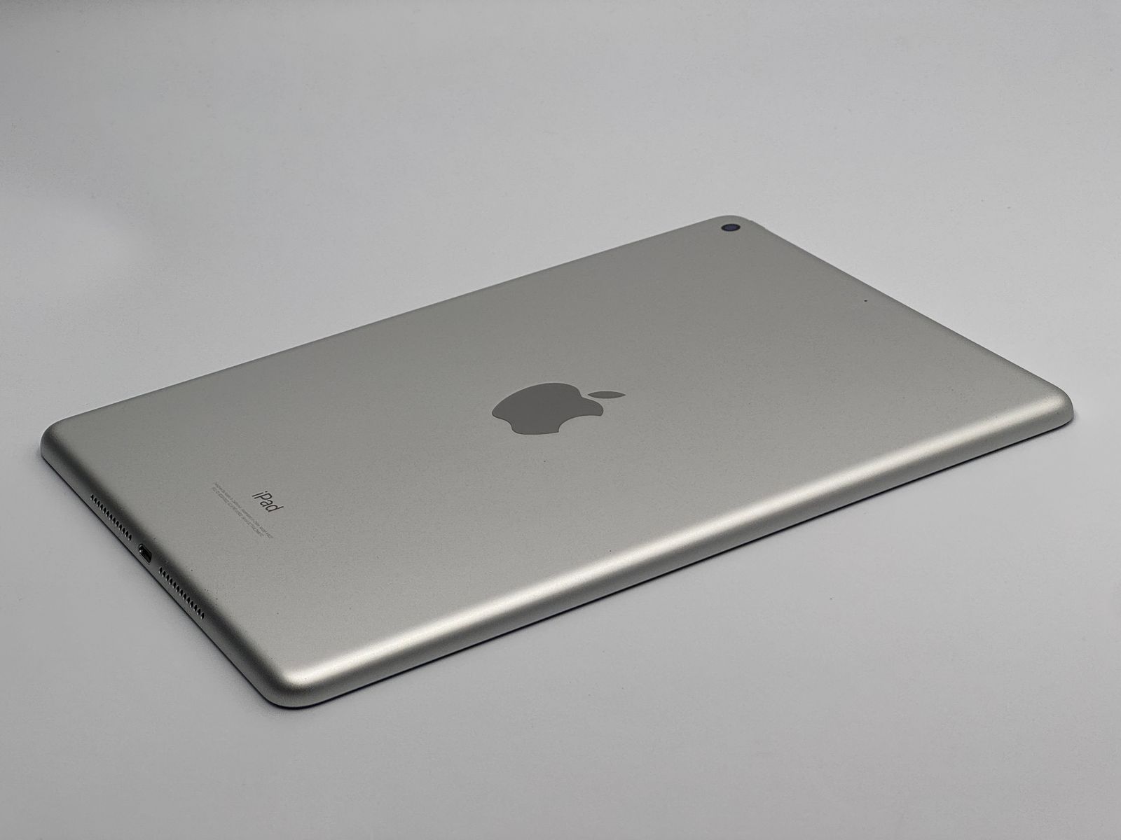 C】iPad 第5世代 32GB シルバー Wi-Fi バッテリー【93%】 【公式通販】