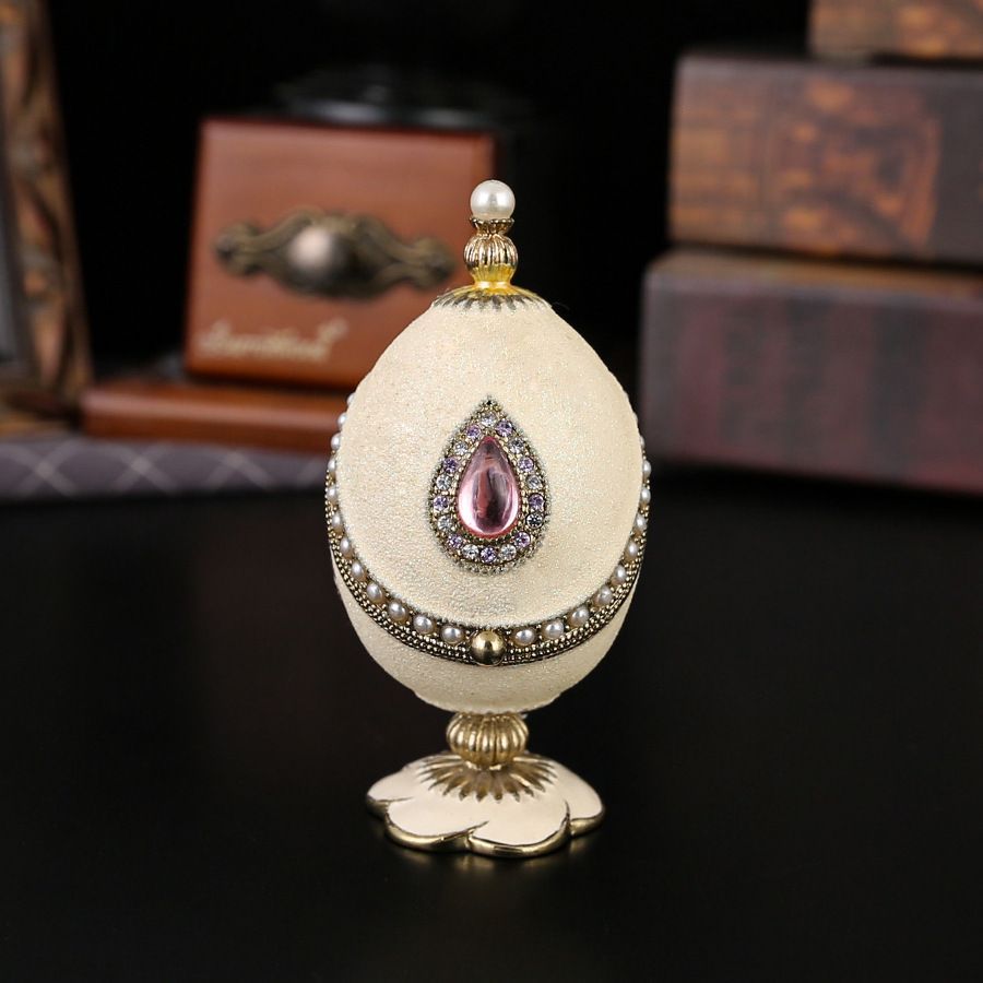 新品未使用 新作白色卵型ジュエリーボックス 個性的金属工芸品 雑貨