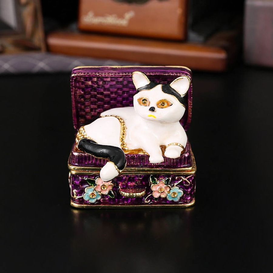 新品未使用 アンティーク箱型猫柄ジュエリーボックス 可愛い精巧小巧な