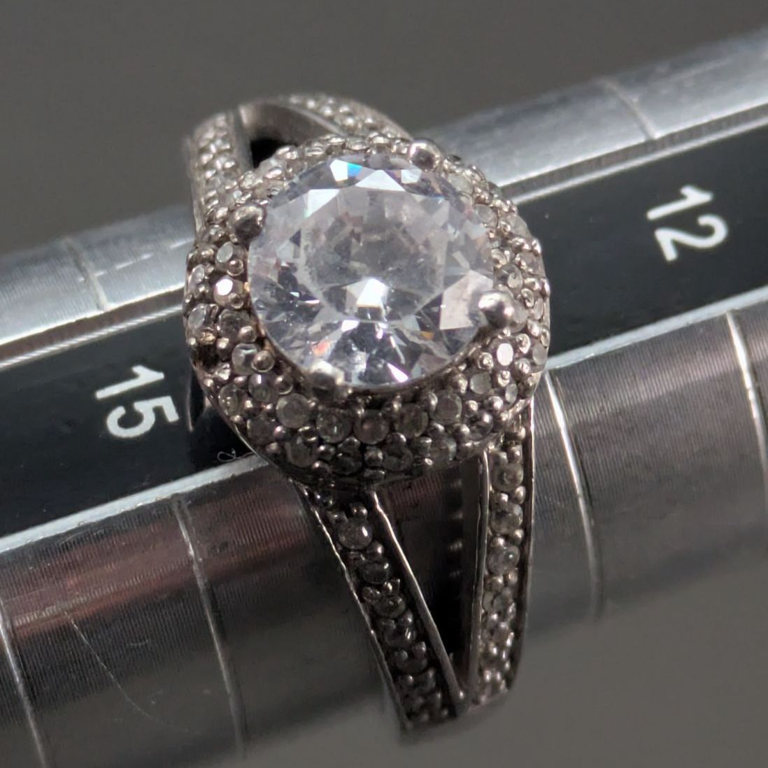 りん出品です⭐︎ スターリングシルバー ホワイトストーン リング 14号 上品 きらめき