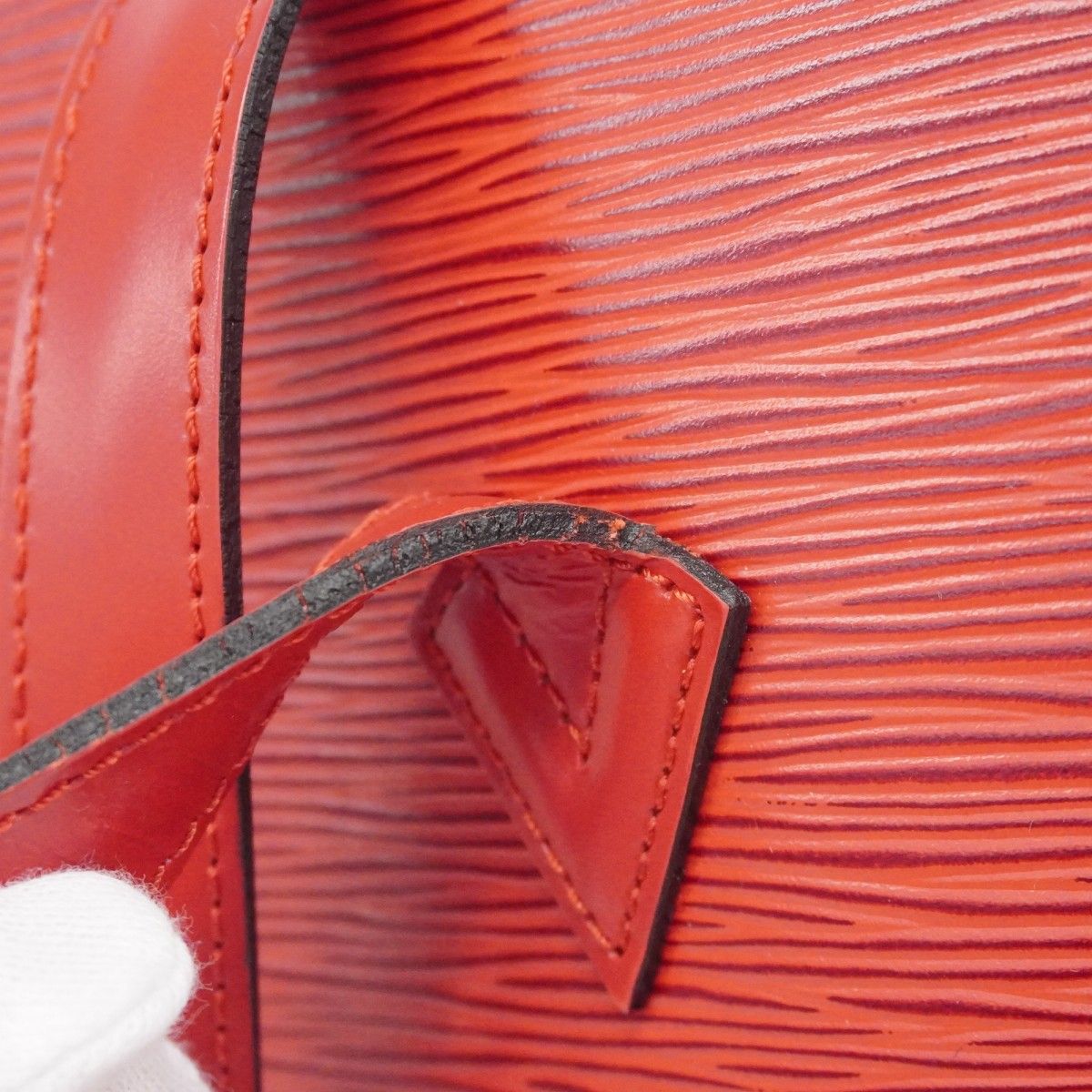 6ae6354】ルイヴィトン ショルダーバッグ エピ サンジャック