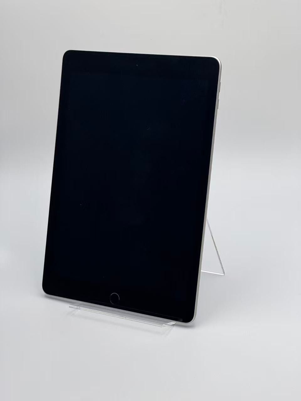 中古B】iPad 第5世代 32GB スペースグレイ Wi-Fi バッテリー【80