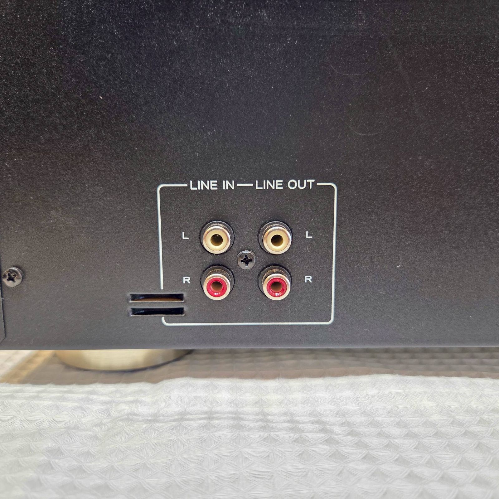 TEAC ティアック ステレオカセットデッキ V-1050 ジャンク品扱い