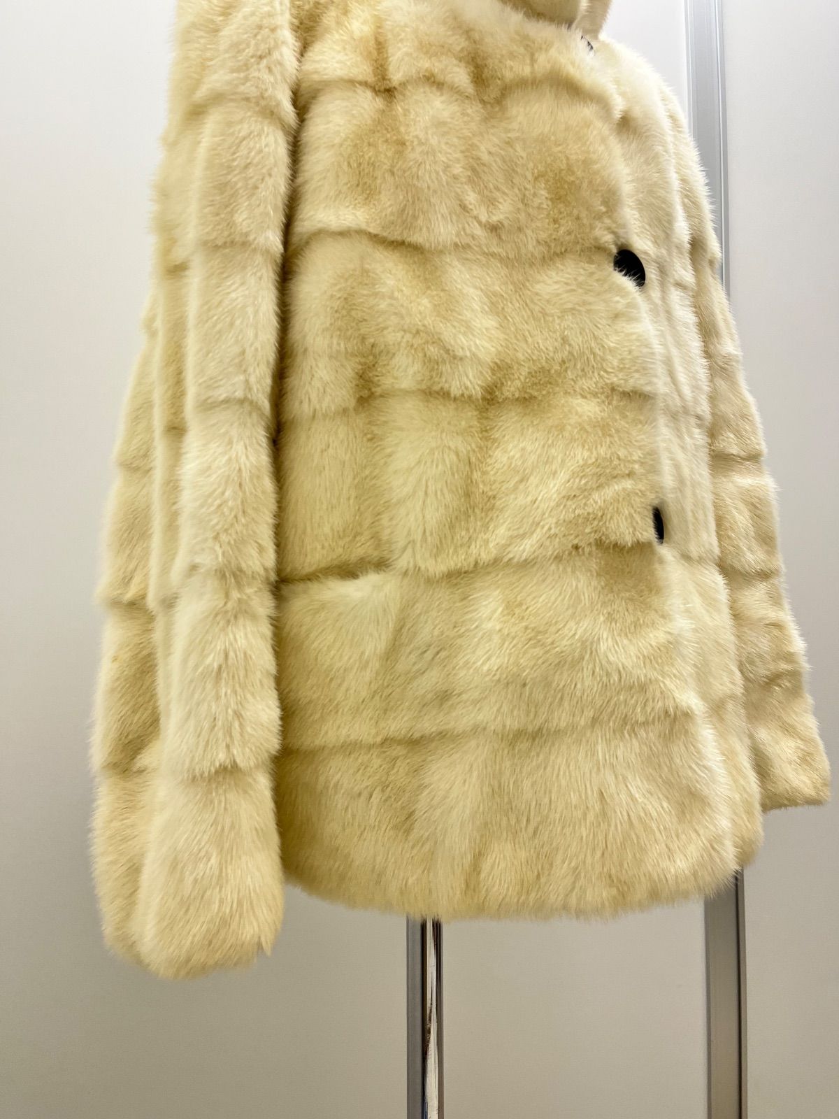 ミンクコート 毛皮 リアルファー 白系 C2602046 - メルカリ