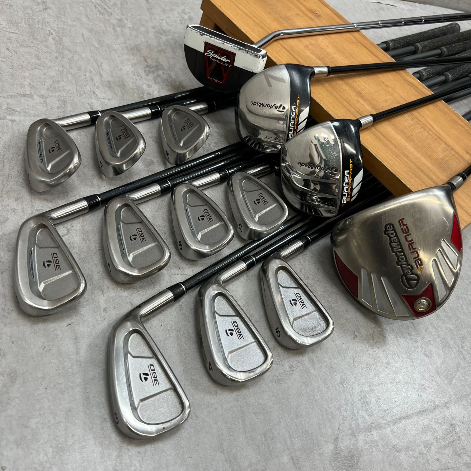 本格派 メンズゴルフクラブ 14本 フルセット ゴルフセット テーラーメイド テーラーメイド メンズゴルフ クラブセット 14本 右利き用 TaylorMade