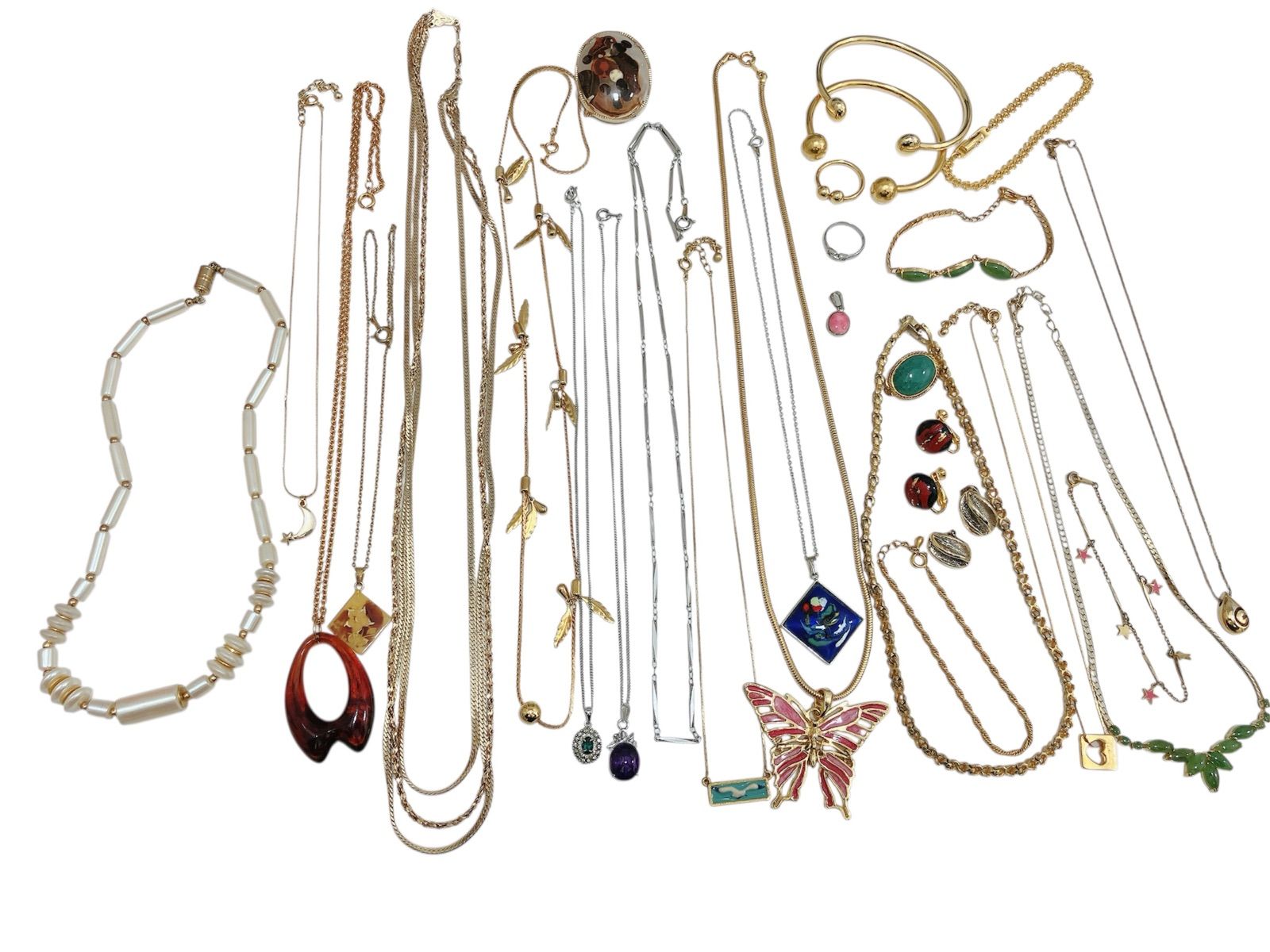 か〇遺品整理 アクセサリー 7 ジバンシー入り - メルカリ