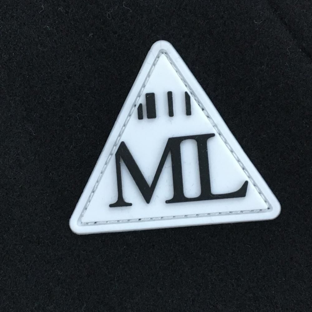 超美品】マークアンドロナ スカート 黒 ロゴ刺しゅう 内側インナー