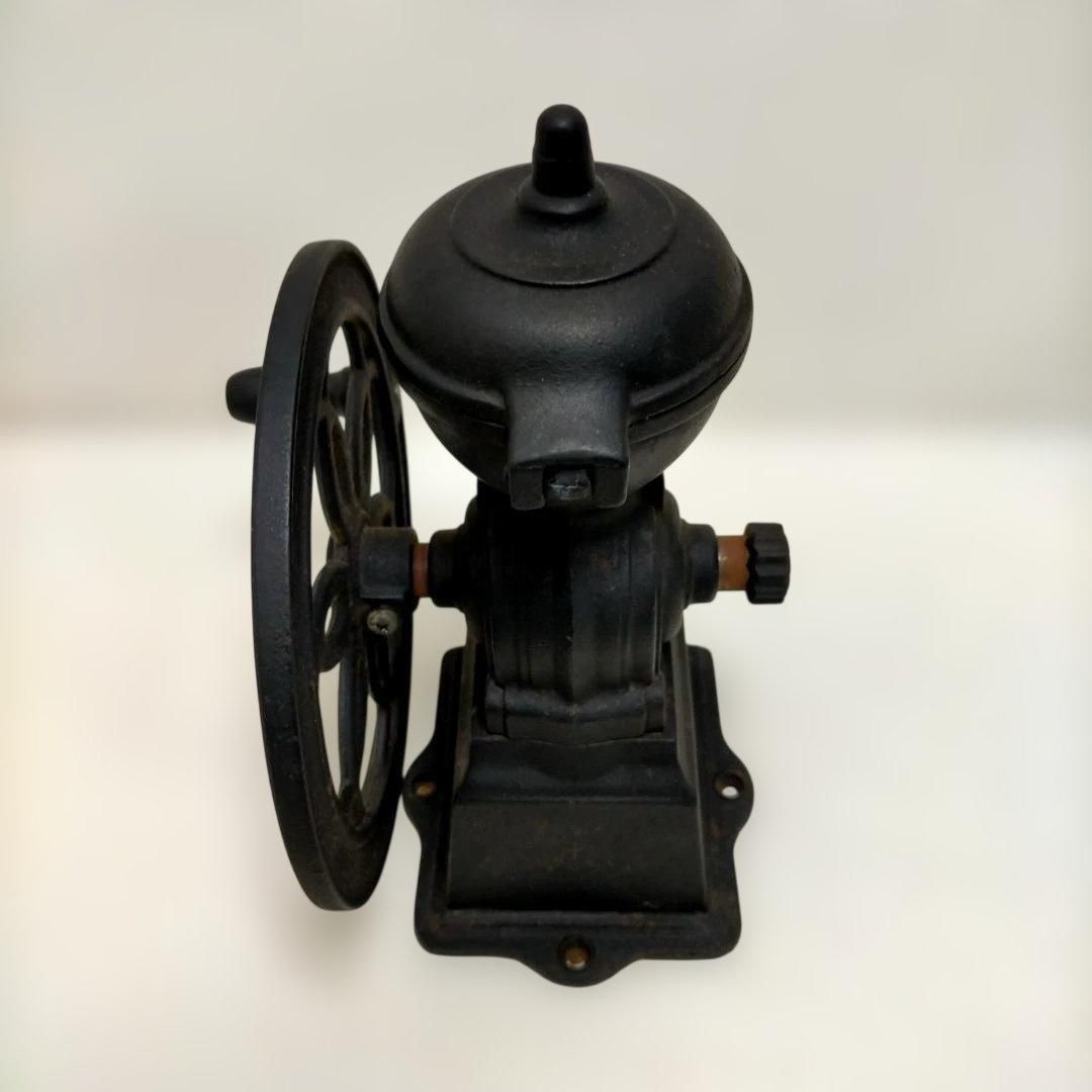 実 舗什器やレトロインテリアとしても映える一品