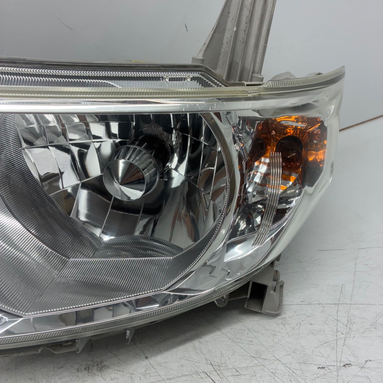 美品レンズコーティング済み タントカスタム L375S HID ヘッドライト左右 美品【コーティング済】L375S L385S タント カスタム ヘッドライト