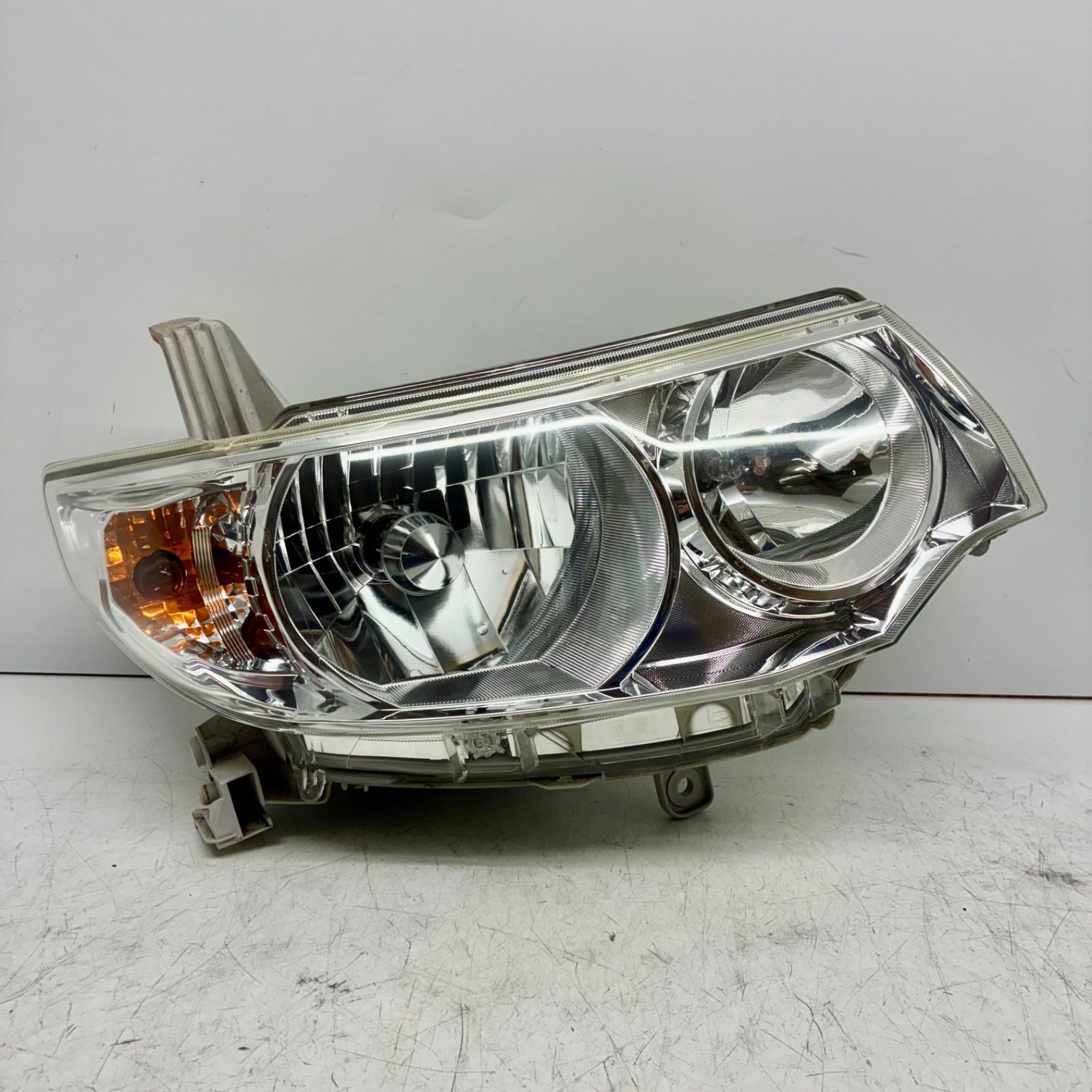 美品【コーティング済】L375S L385S タント カスタム ヘッドライト