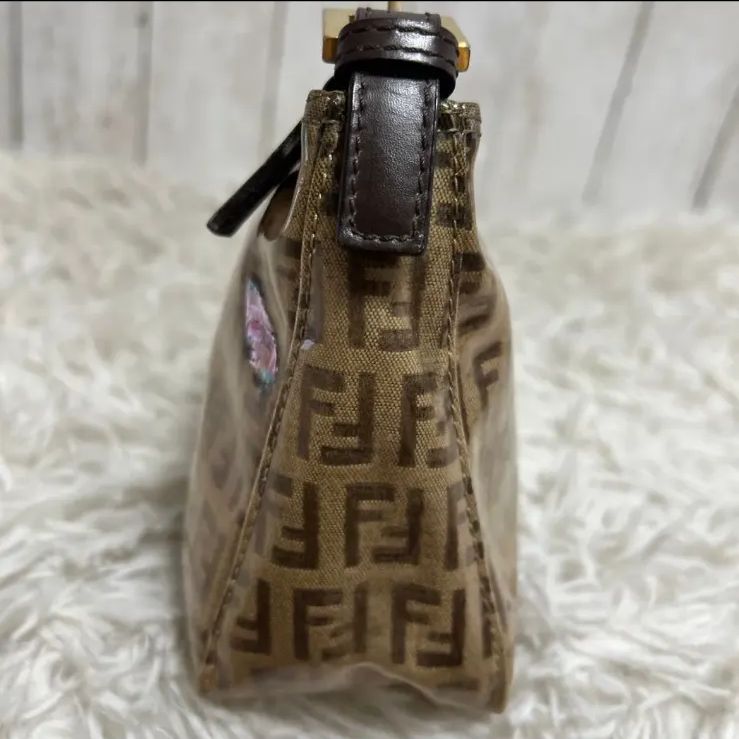 FENDI フェンディ ズッカ柄 ハンドバッグ アクセサリーポーチ