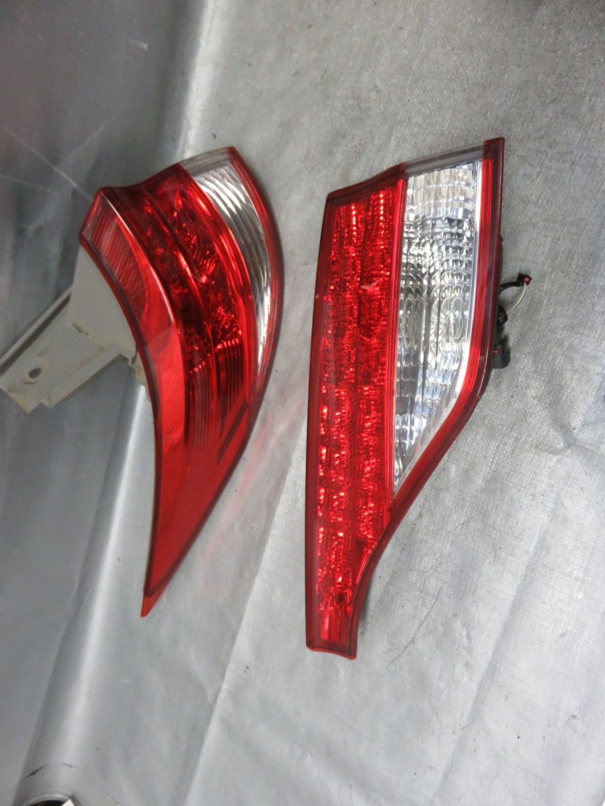 ☆STD8815/エスティマ ACR50W/2型中期 ACR55W GSR50W GSR55W 純正 LED