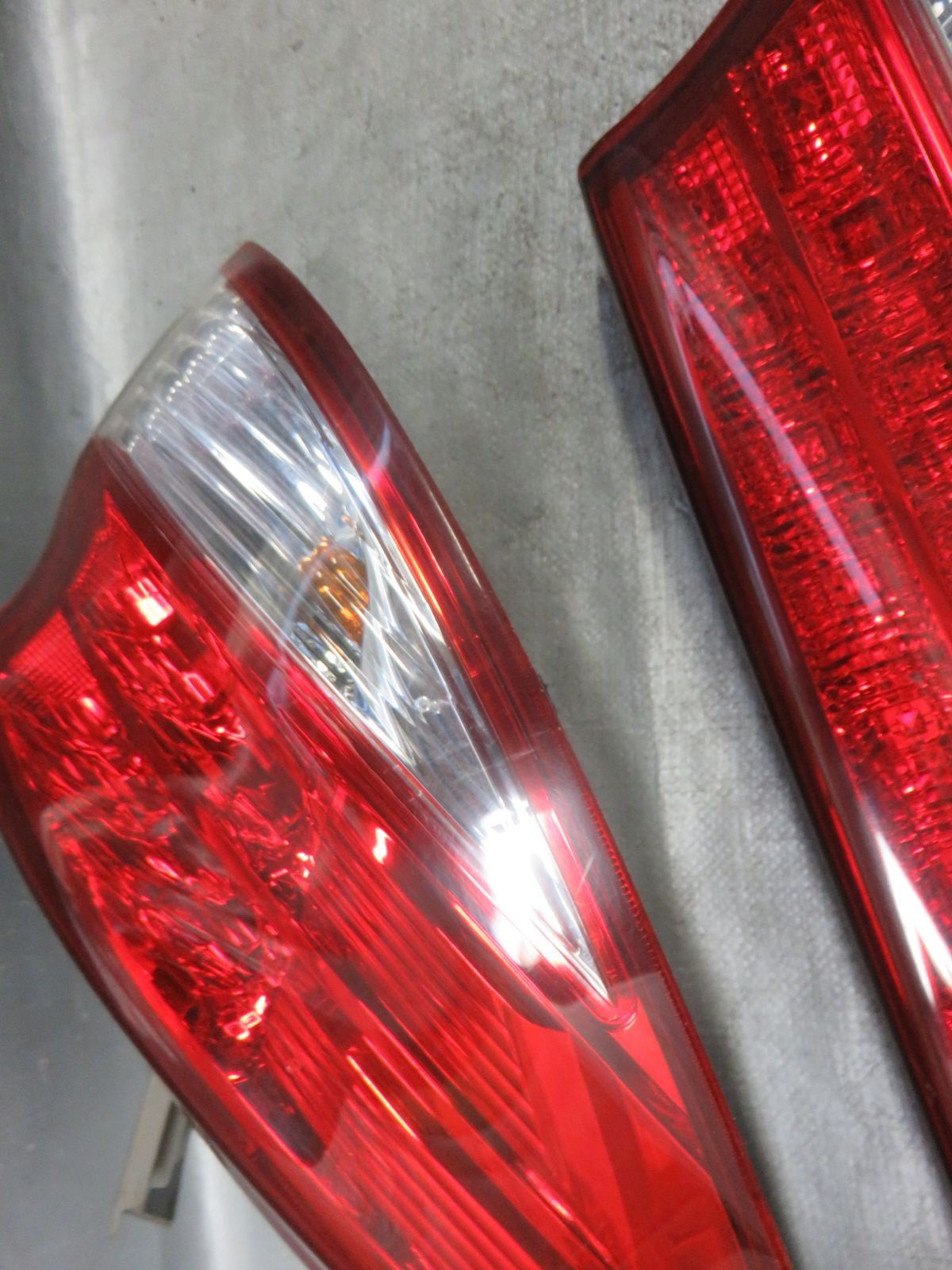 STD8815/エスティマ ACR50W/2型中期 ACR55W GSR50W GSR55W 純正 LED 