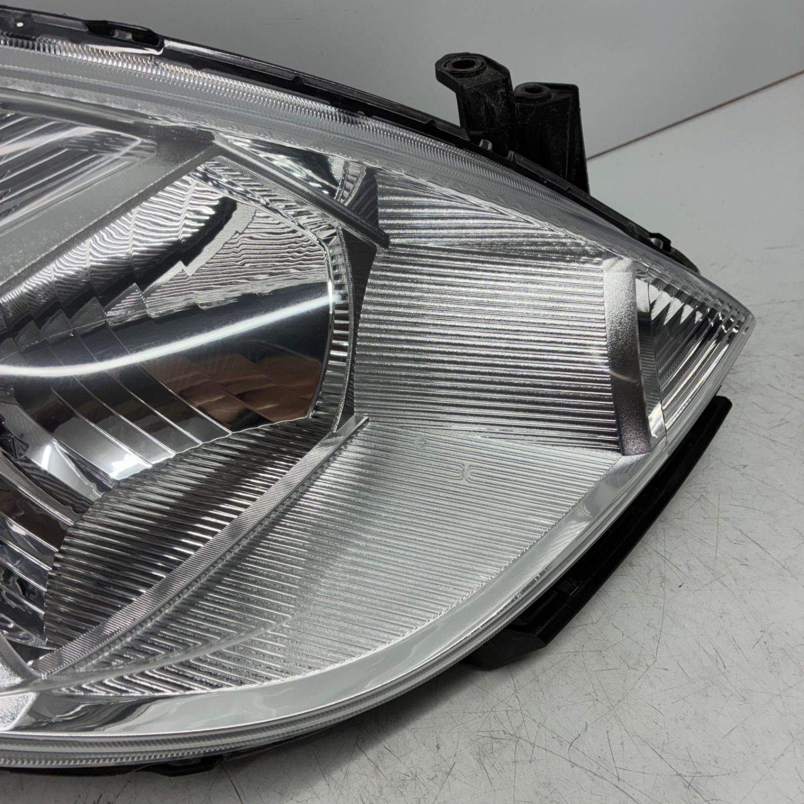 コーティング済】日産 C11 NC11 ティーダ 前期 ヘッドライト ランプ