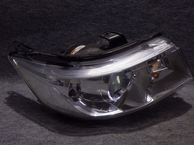 ワゴンR スティングレー ヘッドライト 左右 HID MH23S 100-59191 ハ