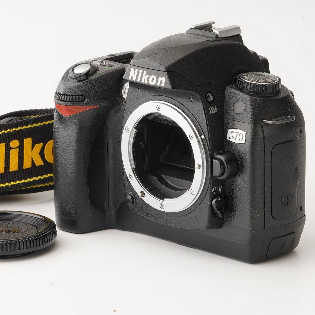 ニコン Nikon D70 ボディ / MS-D70 CR2 ホルダー - メルカリ