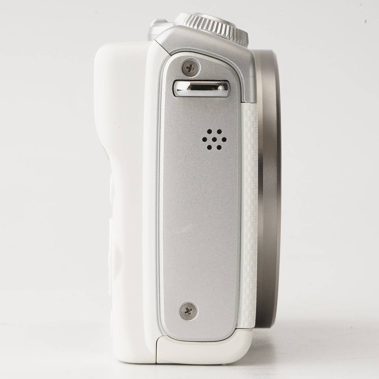 キヤノン Canon EOS M100 ホワイト / EF-M 15-45mm F3.5-6.3 IS STM