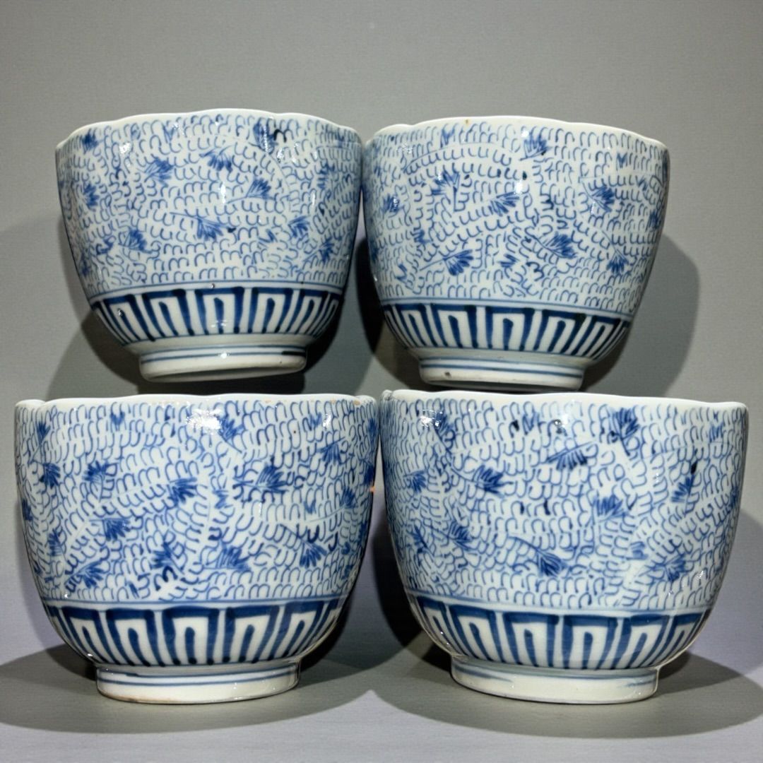 某有名オークション購入品 [四客揃え] 古伊万里染付微塵唐草猪口 無傷