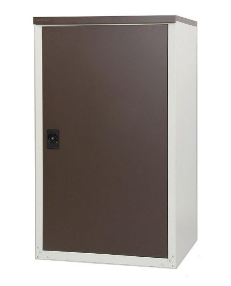 スチール製タイヤ収納庫１３２