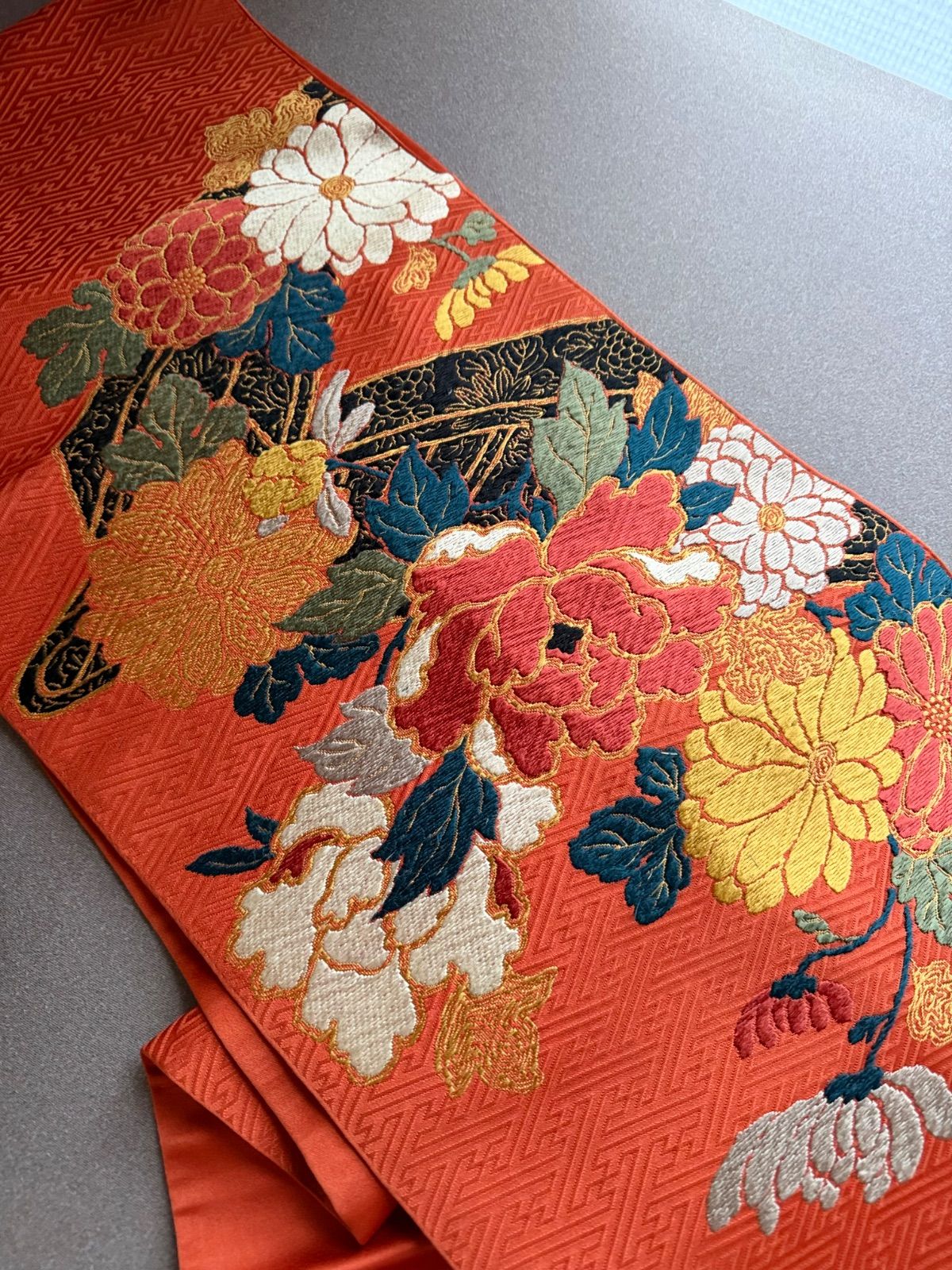帯　アンティーク帯　刺繍　牡丹　菊 帯 アンティーク帯 刺繍 牡丹 菊 - メルカリ