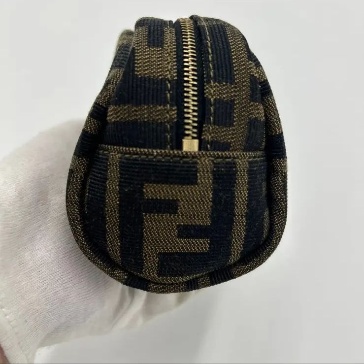 フェンディ FENDI ポーチ ズッカ柄 キャンバス ズッカ レザー FF柄