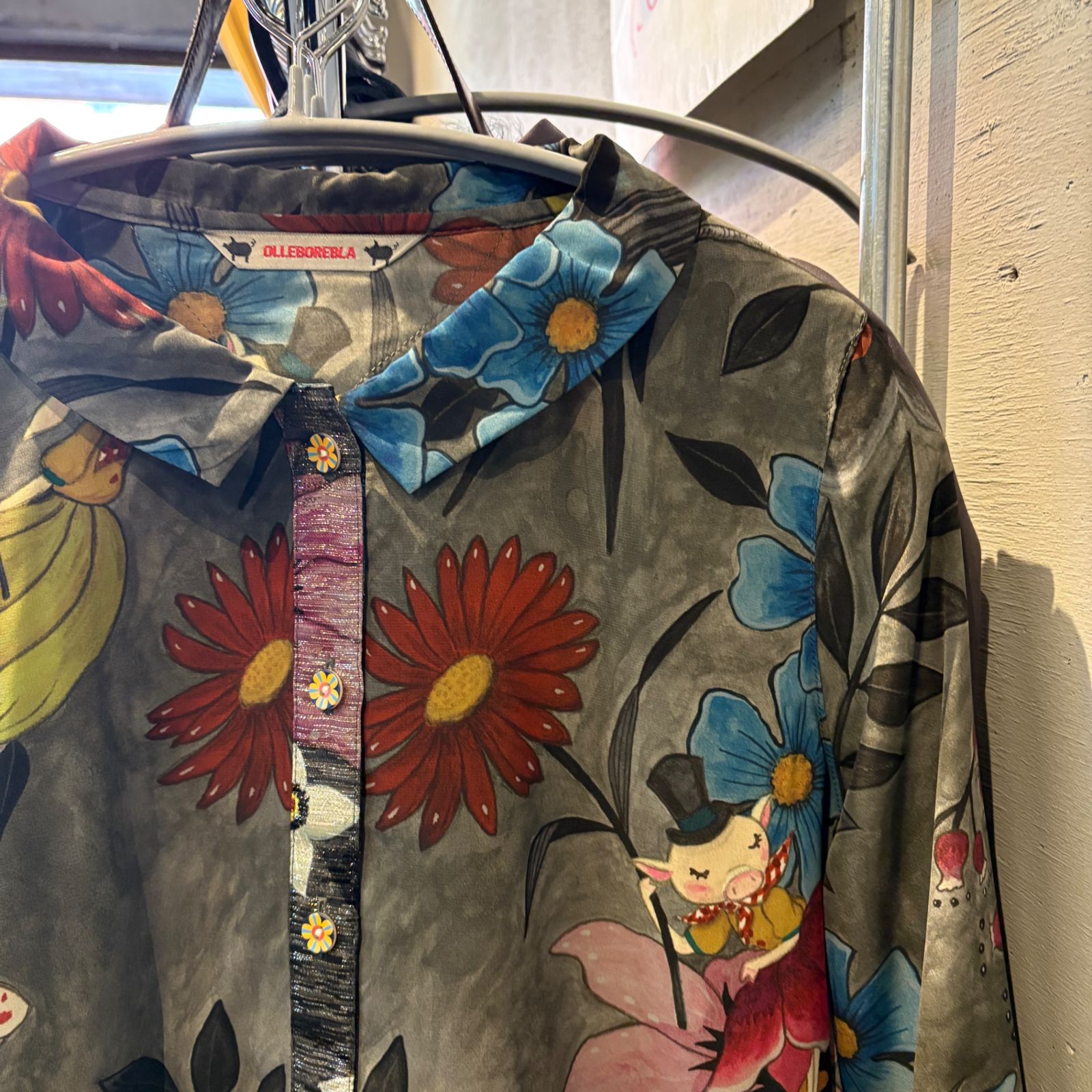 東あずま店 併売品】 アルベロベロ OLLEBOREBLA 総柄 ブラウス シャツ