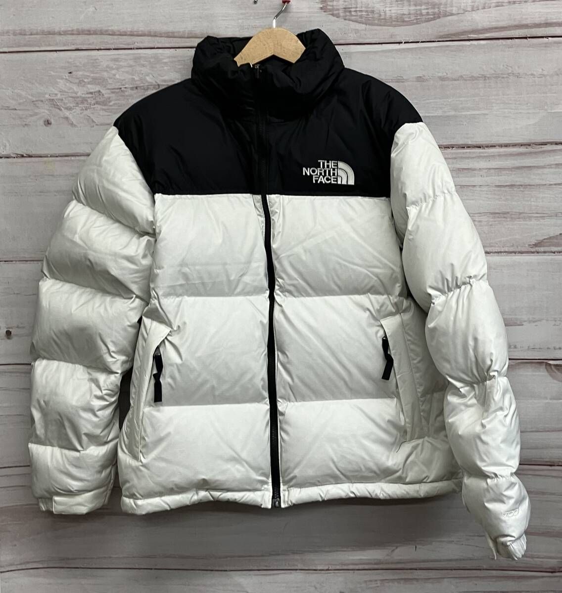 THE NORTH FACE ザ ノースフェイス ダウンジャケット NF0A3C8D 