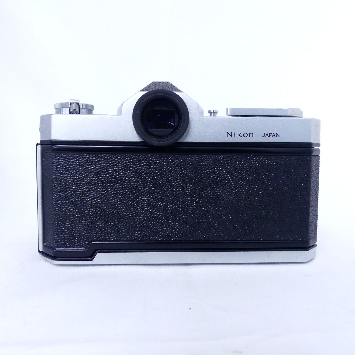 Nikomat FT 二コマ―ト + NIKKOR-H・C Auto f2 50mm フィルムカメラ