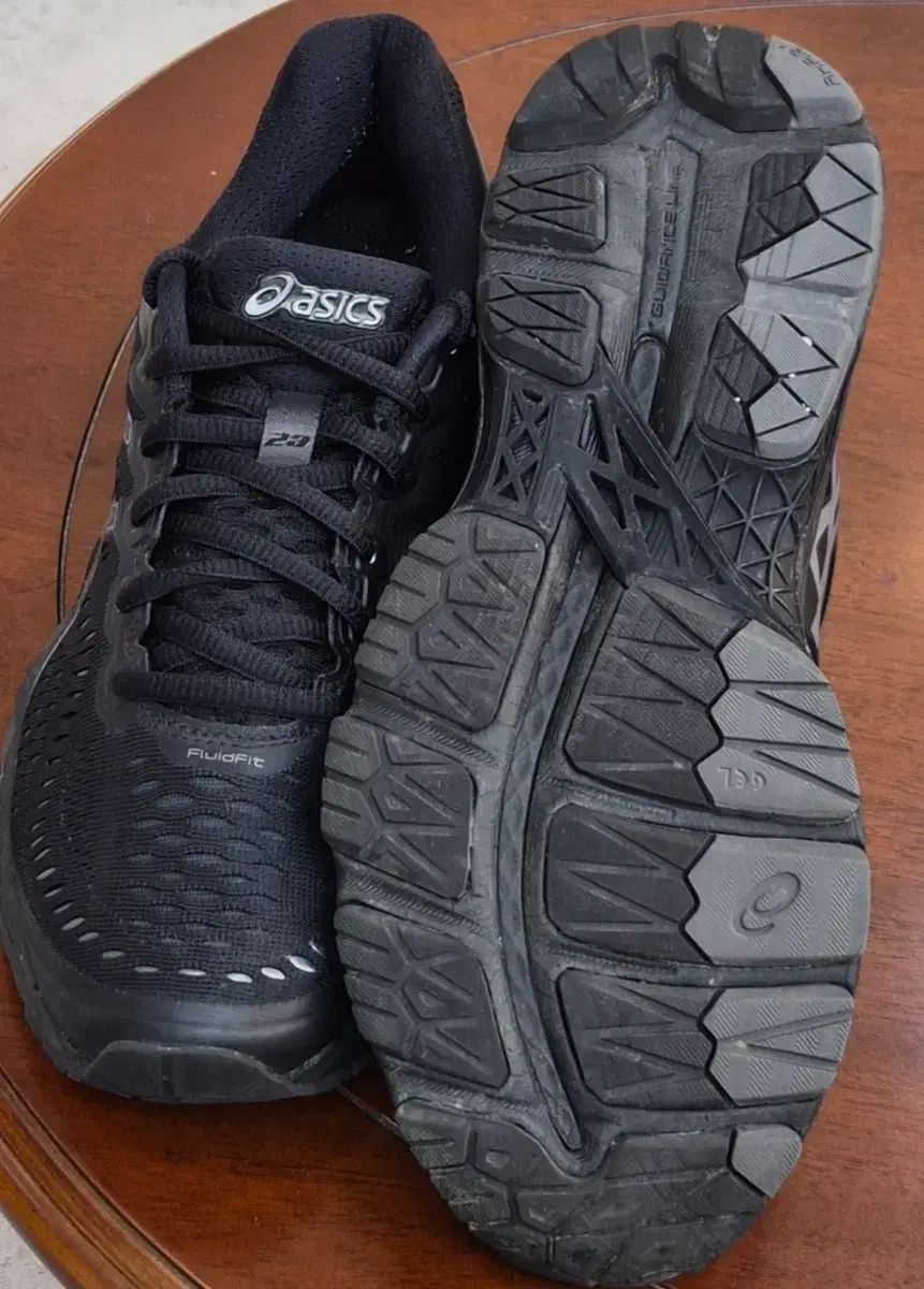  アシックス ゲル カヤノ 23 ランニングシューズ 245 mm 登山靴 トレッキングシューズ アウトドアシューズ