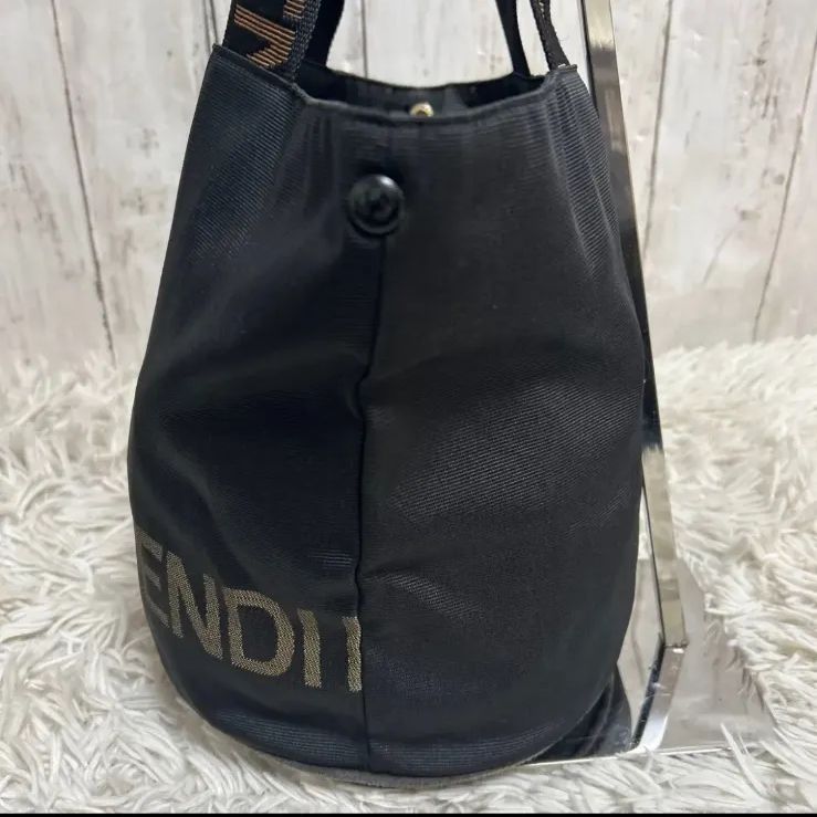 フェンディ FENDI ハンドバッグ ナイロン トートバッグ ブラック