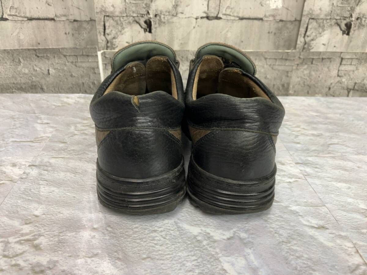 トレッキングシューズ