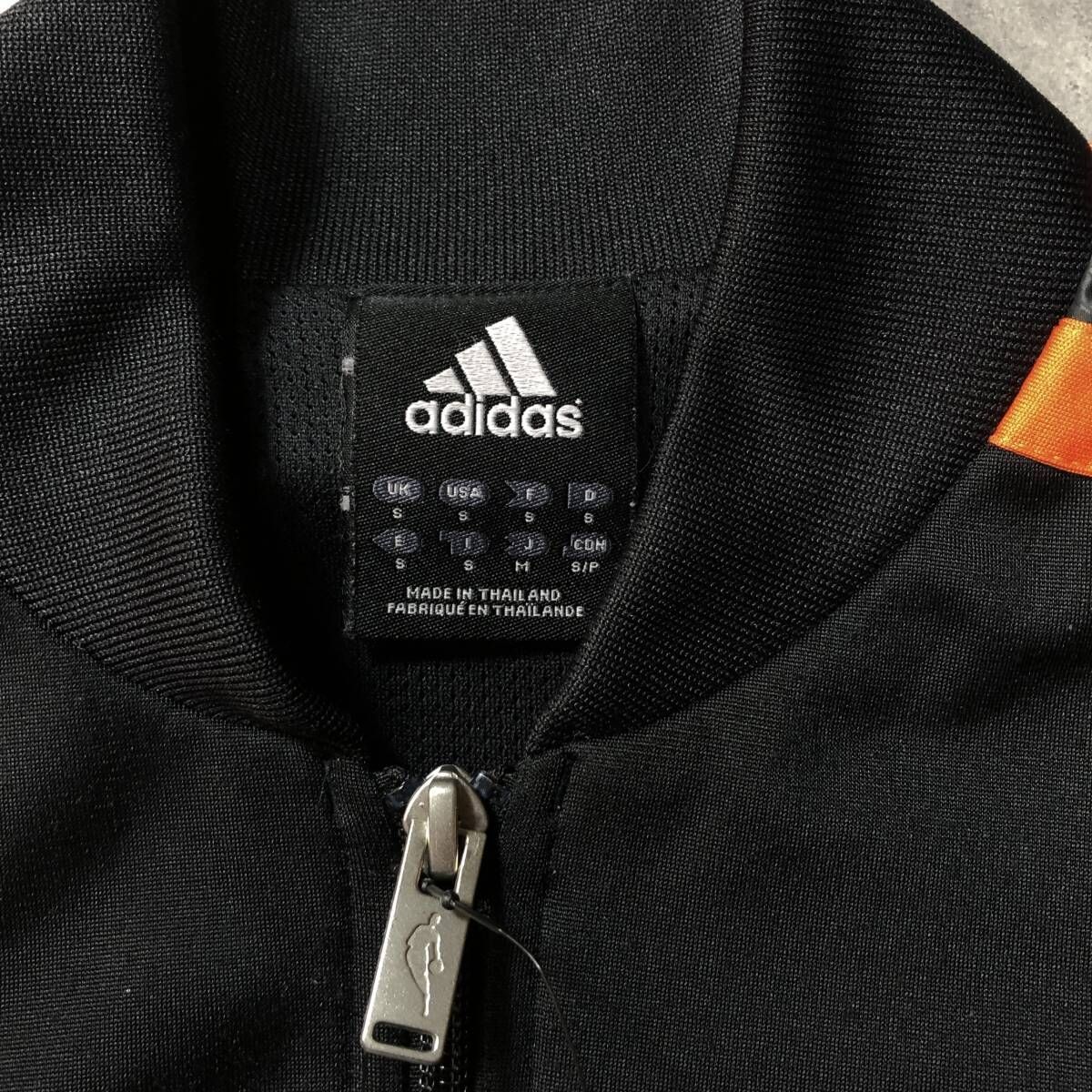 GQ4701◇adidas：NBA NY NICKS ウォームアップジャケット◇M◇ブラック 
