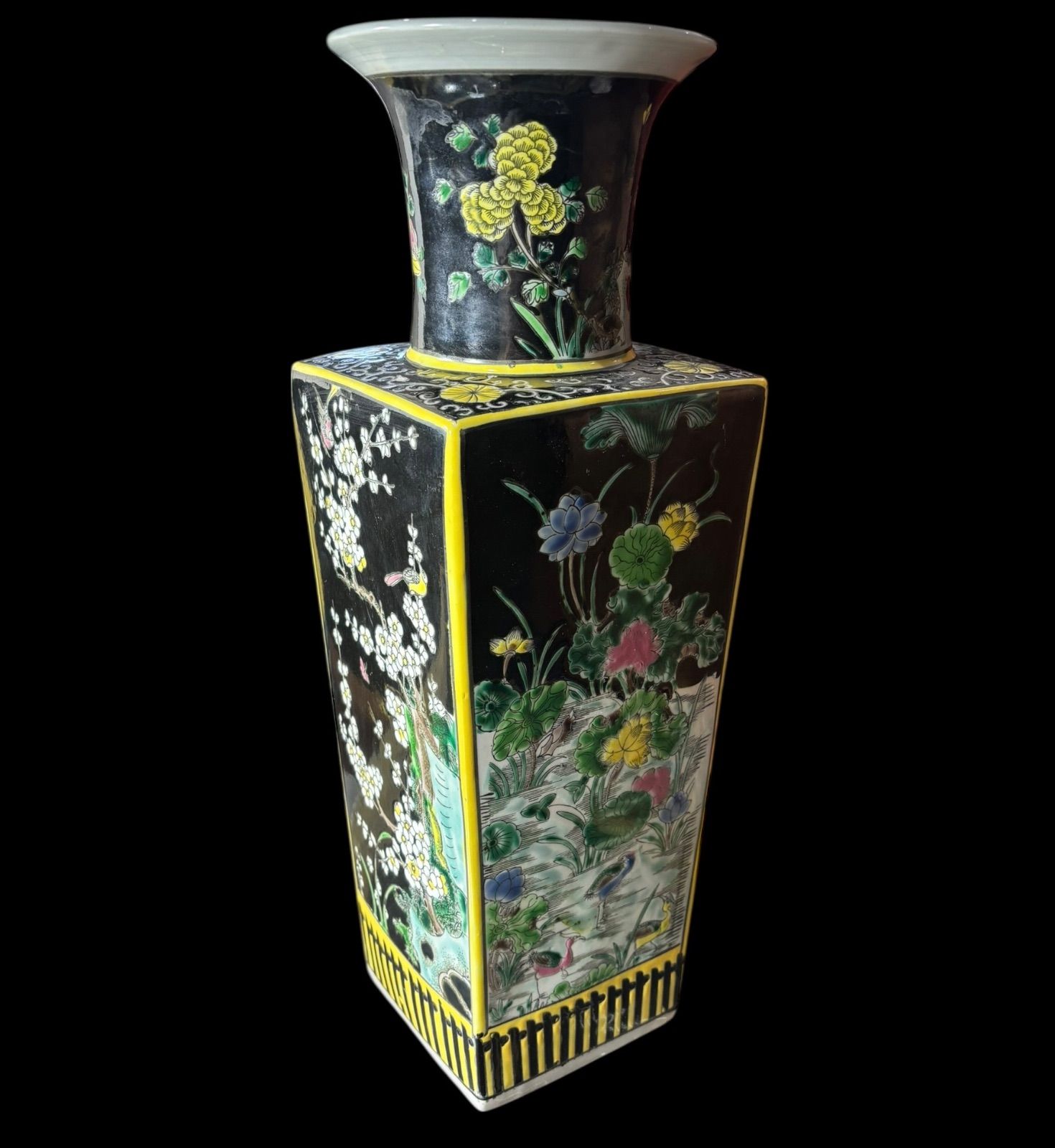 大清康熙年製 粉彩 四方花瓶 時代物 壺 中国 フラワーベース 花瓶 花器