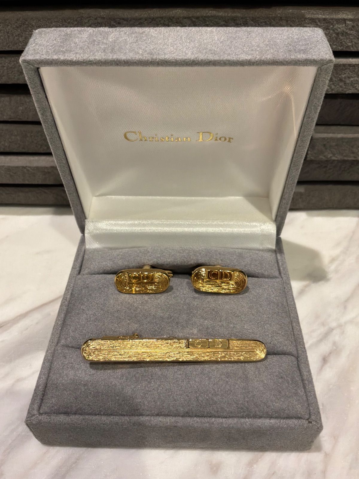 Christian Dior クリスチャンディオール ゴールド タイピン カフス