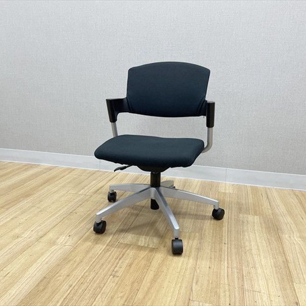 コクヨ ミーティングチェア 肘付 昇降式 プロッティ 回転脚 キャスター付 ブラック