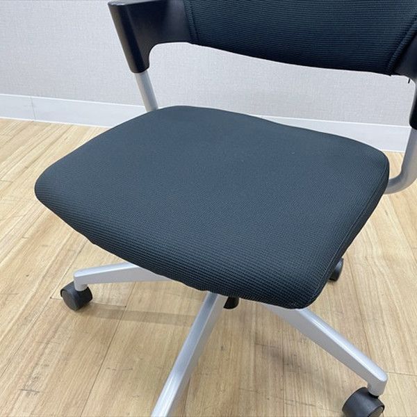 ミーティングチェア