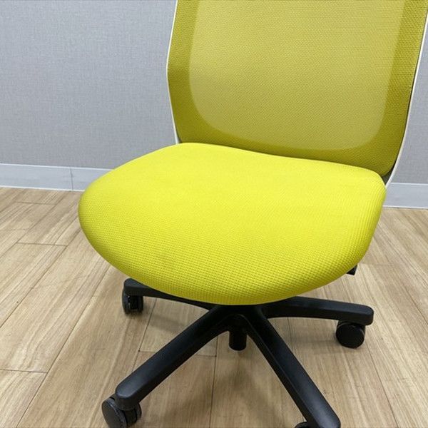 プラス フィータチェア 肘無 オフィスチェア イエロー - メルカリ