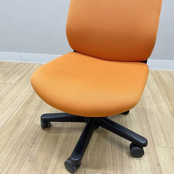  イトーキ トルテチェア ローバック 肘無 オフィスチェア オレンジ ワークショップチェア オフィスチェア ワークチェア 椅子 チェア