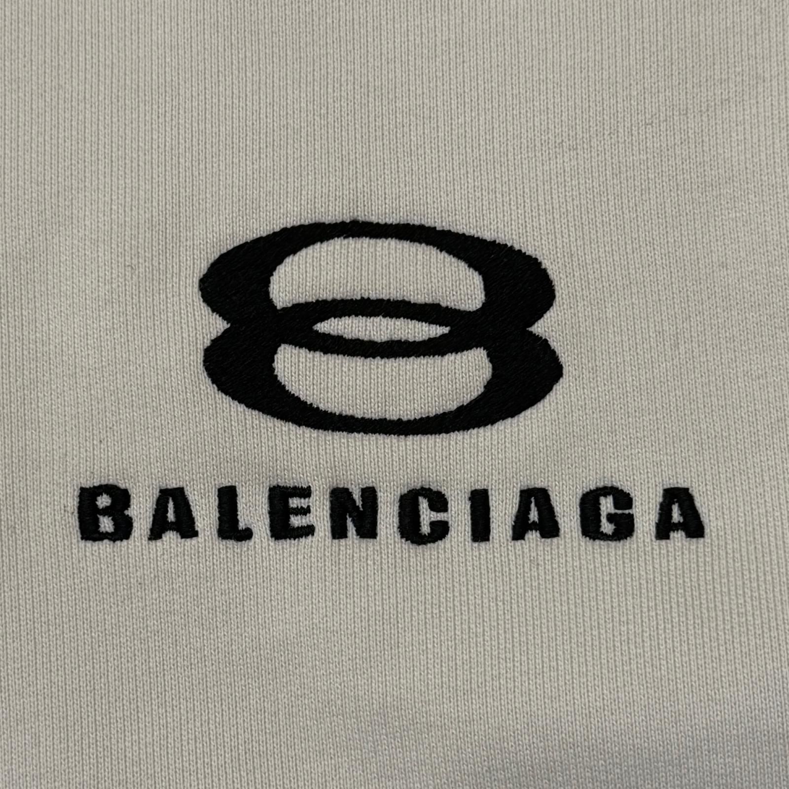 国内正規 BALENCIAGA 24AW クラシックBBロゴクロップドパーカー 