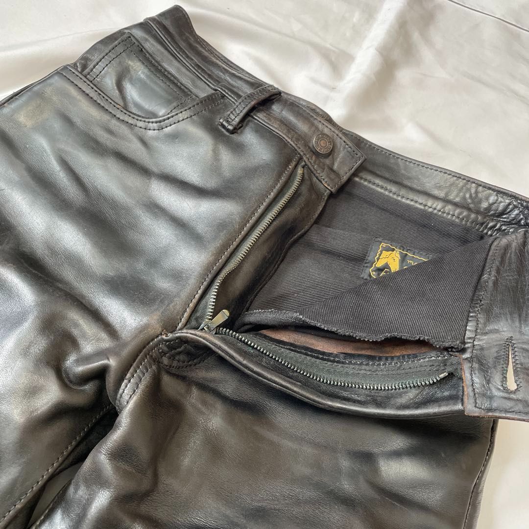 AERO LEATHER レザーパンツ 馬革 ホースハイド ブラック　サイズ29 Aero Leather 馬革レザーパンツ W29（実寸約74cm） 黒ブラック 本革