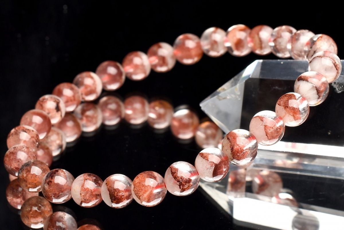 1点物】縁起のいい赤富士 レッドファントムクォーツ 7mm ブレスレット