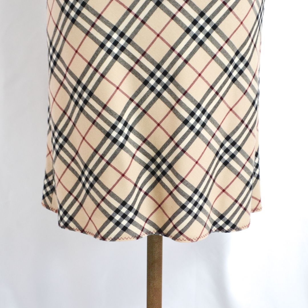 【極美品】現行タグ　BURBERRY ノバチェック　リボン　スカート 極美品】BURBERRYバーバリー 日本製 ウール製ノヴァチェック総柄