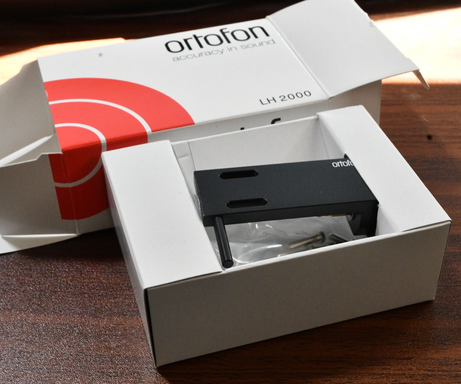 新品未使用　Ortofon LH-2000　ヘッドシェル　リード線、ネジ付き